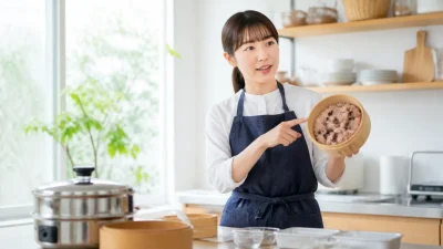 北海道の赤飯を紹介している女性